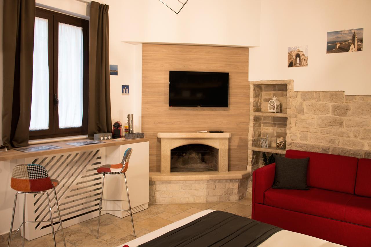 La Cattedrale Dai Tetti Bed & Breakfast Trani Eksteriør bilde