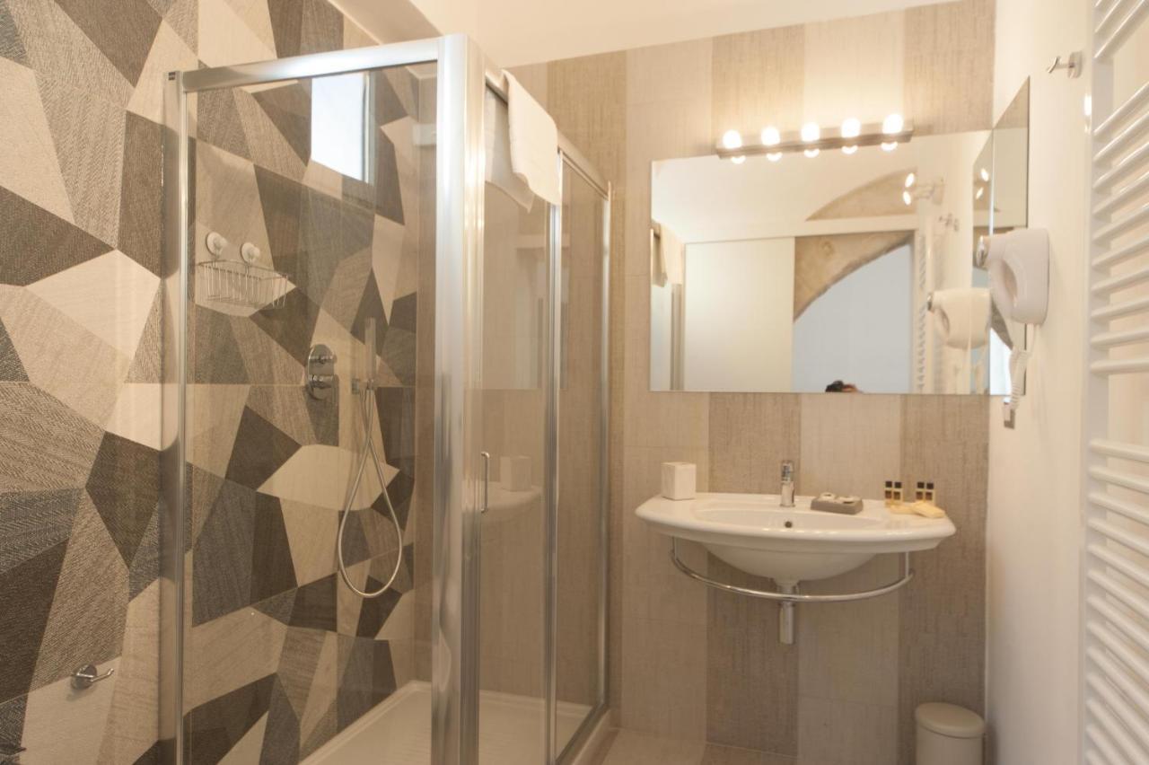 La Cattedrale Dai Tetti Bed & Breakfast Trani Eksteriør bilde